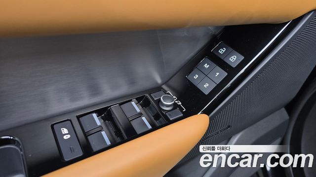 Land Rover Range Rover Velar 3.0 P400 R-Dynamic HSE 2023 — фото 36