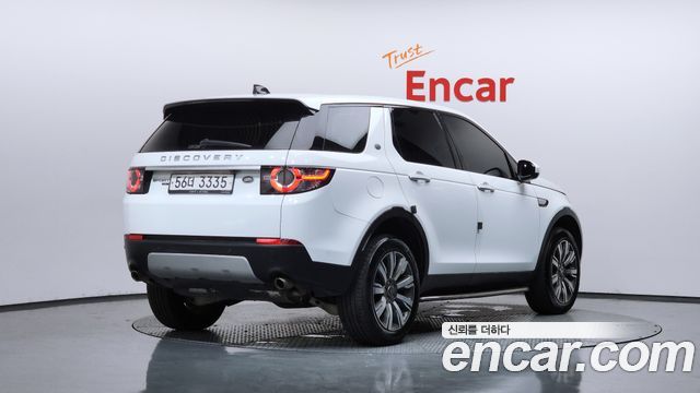 Land Rover Discovery Sport 2.0 TD4 HSE Luxury 2018 — фото 2