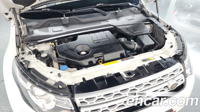 Land Rover Discovery Sport 2.0 TD4 HSE Luxury 2018 — фото 6