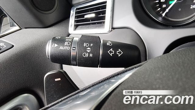 Land Rover Discovery Sport 2.0 TD4 HSE Luxury 2018 — фото 34