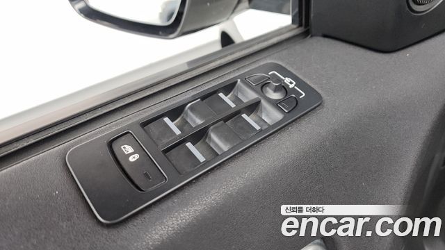 Land Rover Discovery Sport 2.0 TD4 HSE Luxury 2018 — фото 35
