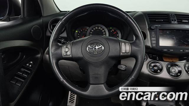 Toyota RAV4 2.5 4WD 3rd 2011 — фото 16