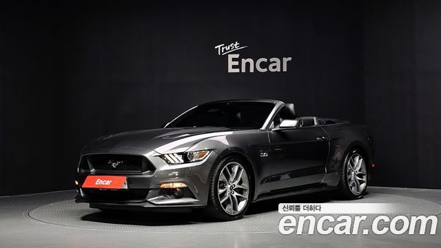 Ford Mustang GT Convertible