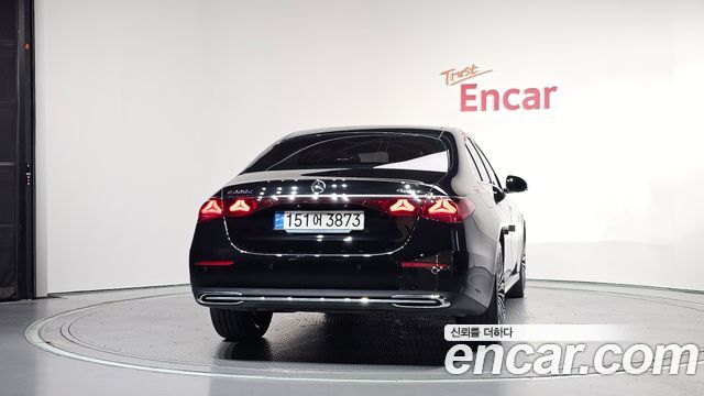 Mercedes-Benz E-Class (W214) E220d 4MATIC Exclusive 2024 — фото 4