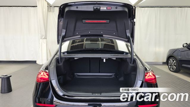 Mercedes-Benz E-Class (W214) E220d 4MATIC Exclusive 2024 — фото 20