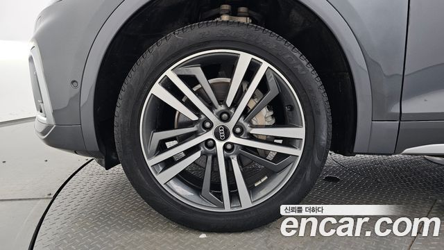 Audi Q5 (FY) 40 TDI Quattro Premium 2023 — фото 5