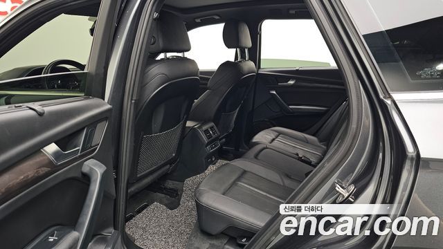 Audi Q5 (FY) 40 TDI Quattro Premium 2023 — фото 26