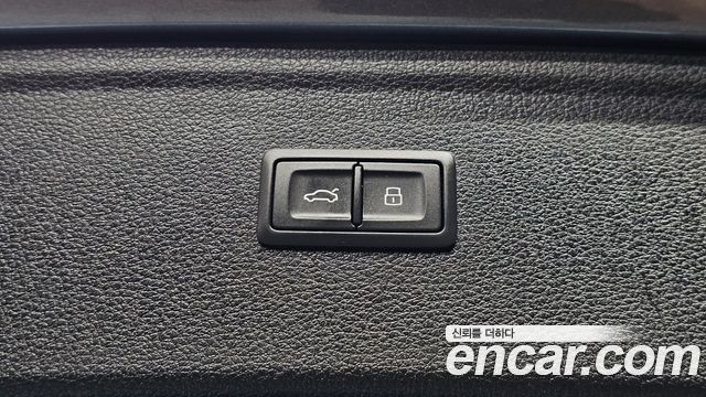 Audi Q5 (FY) 40 TDI Quattro Premium 2023 — фото 35