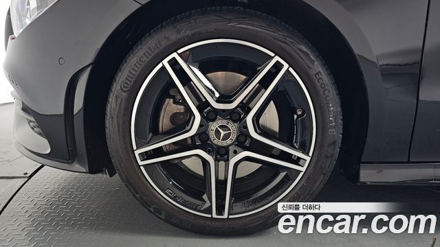 Mercedes-Benz CLA-Class (C118) CLA250 4MATIC 2021 — фото 5