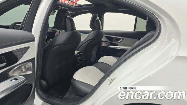 Mercedes-Benz E-Class (W214) AMG E53e 4MATIC+ 2026 — фото 11