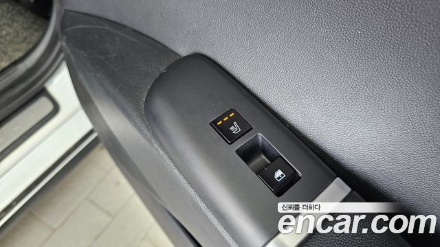Hyundai Grandeur (GN7) 3.5 LPG 2WD (Taxi) Deluxe 2023 — фото 15