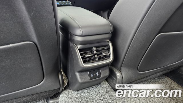 Hyundai Grandeur (GN7) 3.5 LPG 2WD (Taxi) Deluxe 2023 — фото 31
