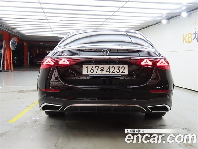 Mercedes-Benz E-Class (W214) E200 AMG Line 2026 — фото 3