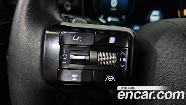 Hyundai Grandeur (GN7) 2,5 Gasoline 2WD Exclusive 2023 — фото 18