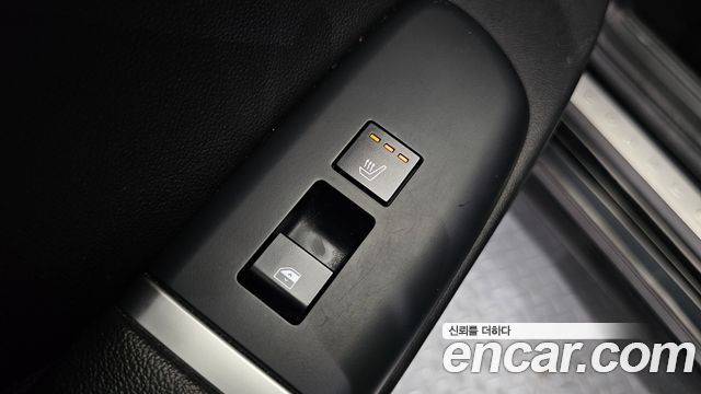 Hyundai Grandeur (GN7) 2,5 Gasoline 2WD Exclusive 2023 — фото 28