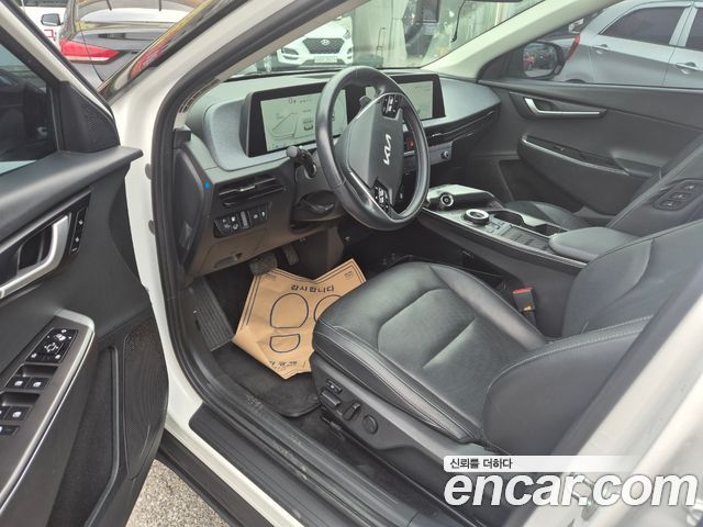 Kia EV6 Long Range Air 2023 — фото 7