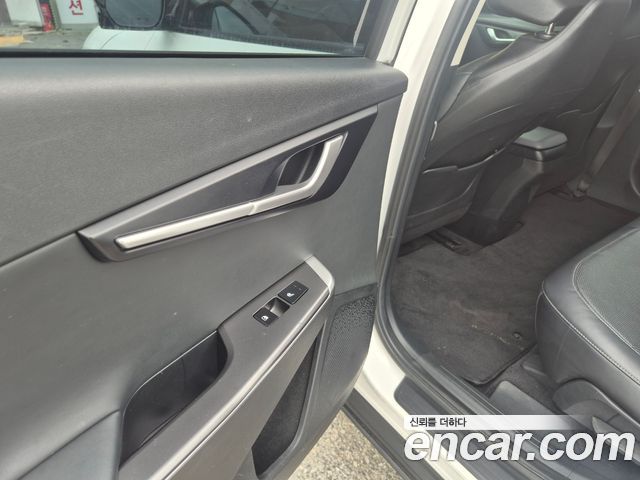 Kia EV6 Long Range Air 2023 — фото 8