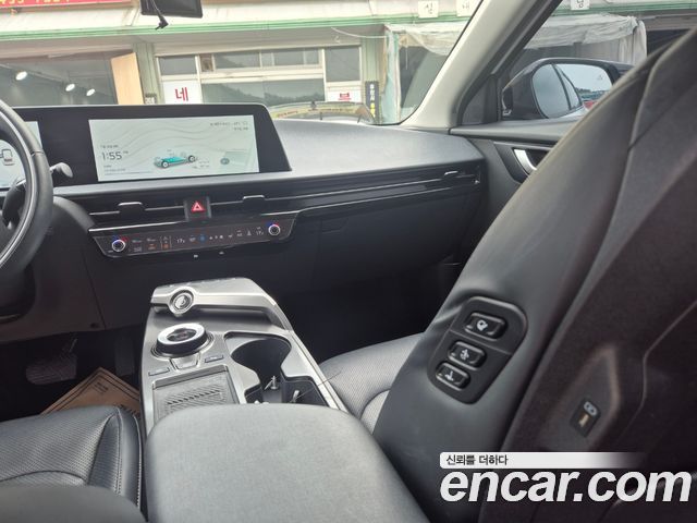 Kia EV6 Long Range Air 2023 — фото 9