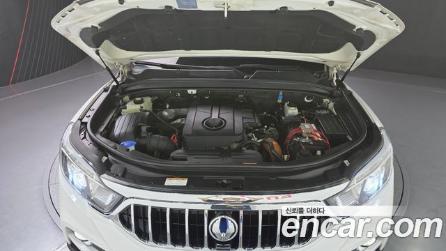 KG Mobility (SsangYong) Rexton Sports Khan Diesel 2.2 4WD Professional S (5-Link) 2019 — фото 6