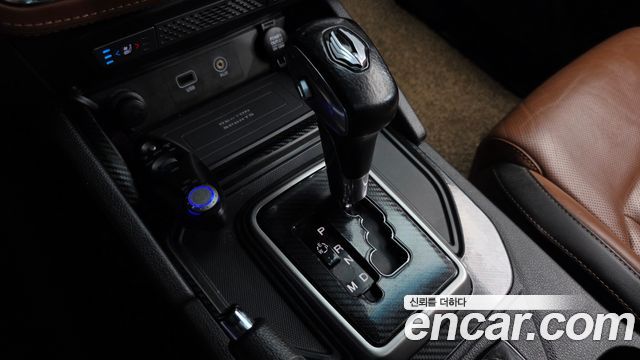 KG Mobility (SsangYong) Rexton Sports Khan Diesel 2.2 4WD Professional S (5-Link) 2019 — фото 9