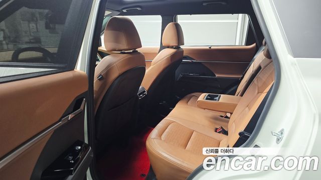 KG Mobility (SsangYong) Torres Gasoline 1.5 4WD T7 2023 — фото 16