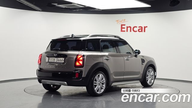 MINI Cooper Countryman HIGH 2nd 2019 — фото 2