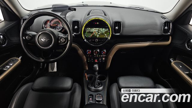 MINI Cooper Countryman HIGH 2nd 2019 — фото 7