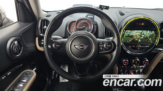 MINI Cooper Countryman HIGH 2nd 2019 — фото 13