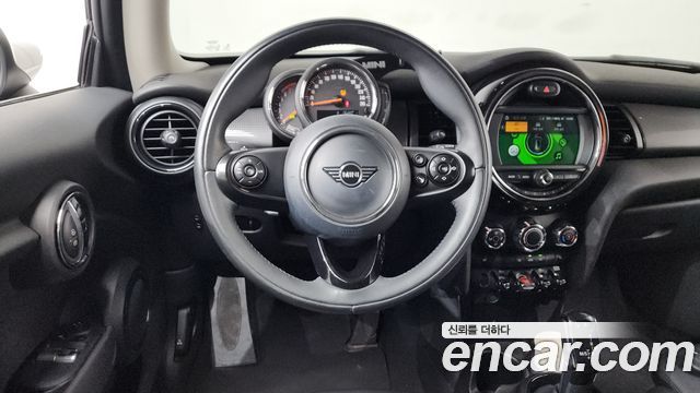 MINI Cooper Standard Third Generation 2020 — фото 13