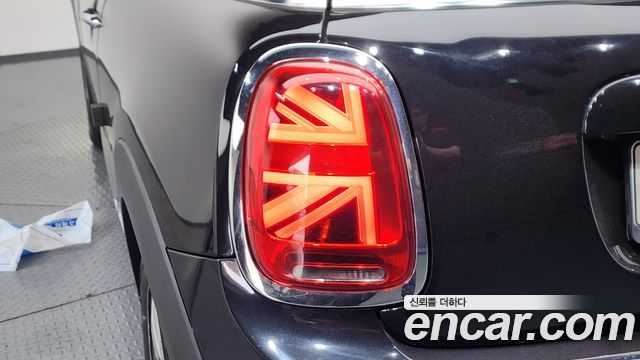 MINI Cooper Standard Third Generation 2020 — фото 23
