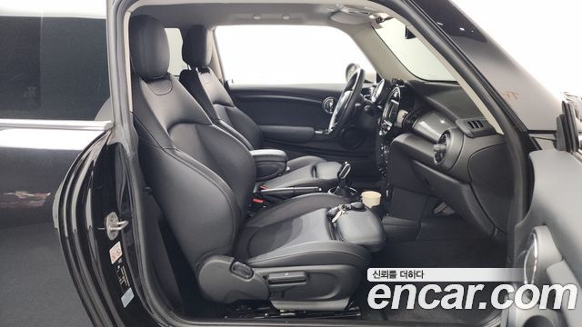 MINI Cooper Standard Third Generation 2020 — фото 26
