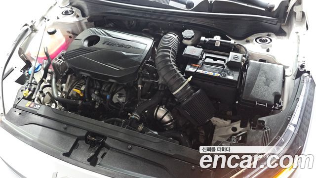 Kia K3 (II) 1.6 Turbo GT 5Door Signature 2022 — фото 6