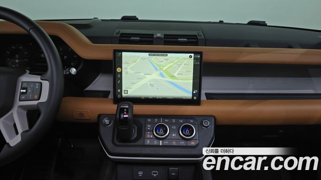 Land Rover Defender (L663) 110 D300 X-Dynamic HSE 2024 — фото 18
