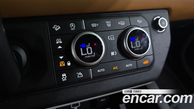 Land Rover Defender (L663) 110 D300 X-Dynamic HSE 2024 — фото 23