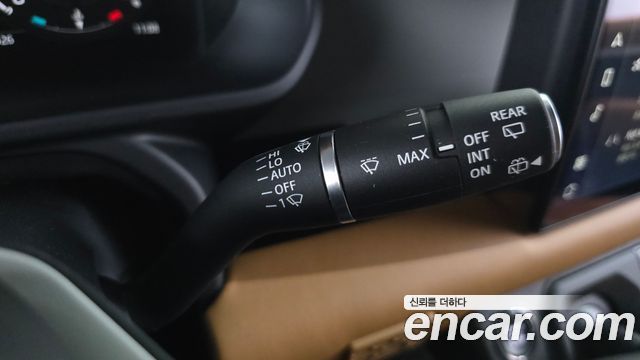 Land Rover Defender (L663) 110 D300 X-Dynamic HSE 2024 — фото 35