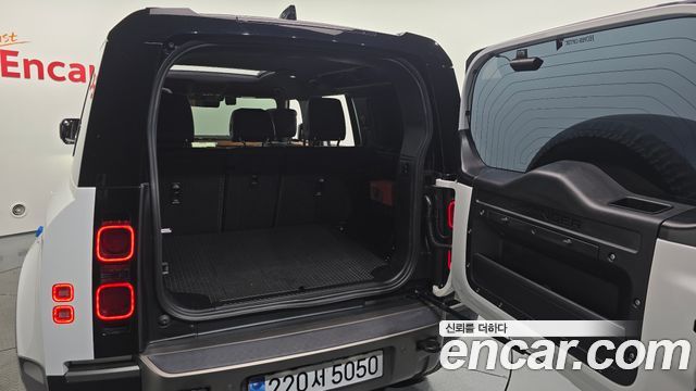 Land Rover Defender (L663) 110 D300 X-Dynamic HSE 2024 — фото 40