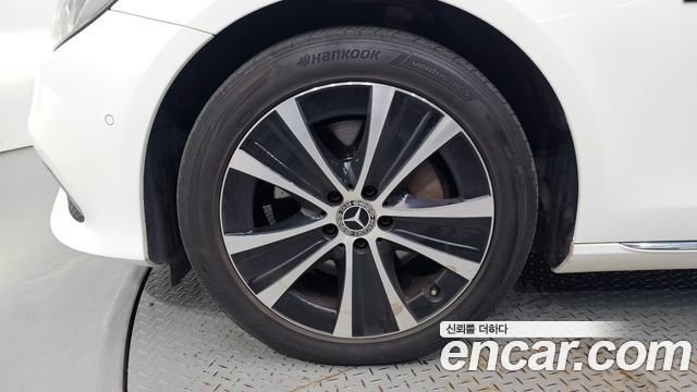Mercedes-Benz E-Class (W213) E300e Exclusive 2019 — фото 5