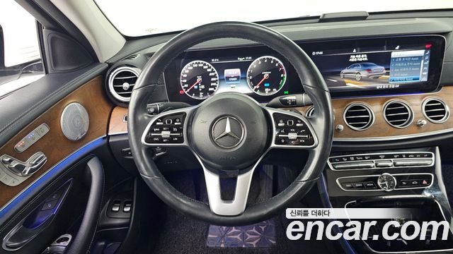 Mercedes-Benz E-Class (W213) E300e Exclusive 2019 — фото 13