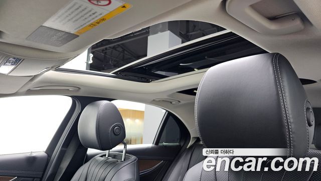 Mercedes-Benz E-Class (W213) E300e Exclusive 2019 — фото 19