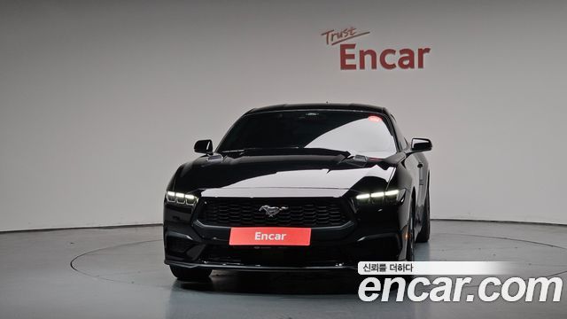 Ford Mustang (VII) 2.3 EcoBoost Premium Coupe 2024 — фото 3
