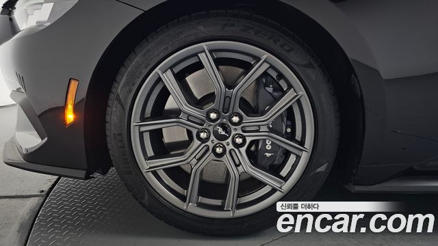 Ford Mustang (VII) 2.3 EcoBoost Premium Coupe 2024 — фото 5