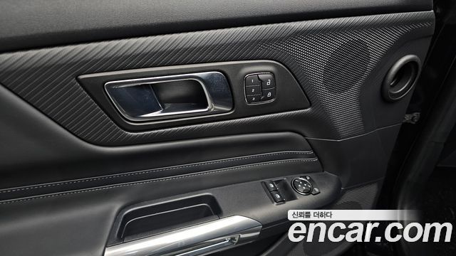 Ford Mustang (VII) 2.3 EcoBoost Premium Coupe 2024 — фото 27