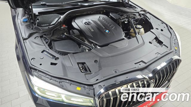 BMW 7 Series (G11) 730d xDrive Design Pure Excellence 2020 — фото 6