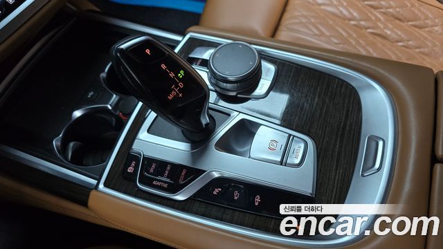 BMW 7 Series (G11) 730d xDrive Design Pure Excellence 2020 — фото 9