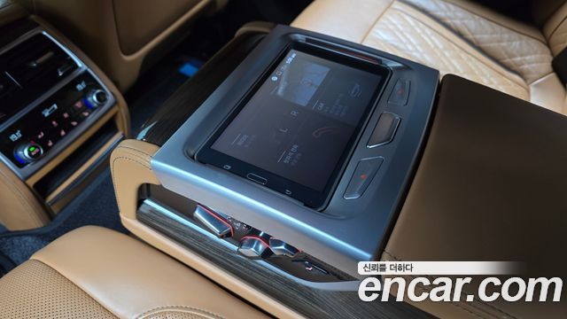 BMW 7 Series (G11) 730d xDrive Design Pure Excellence 2020 — фото 29