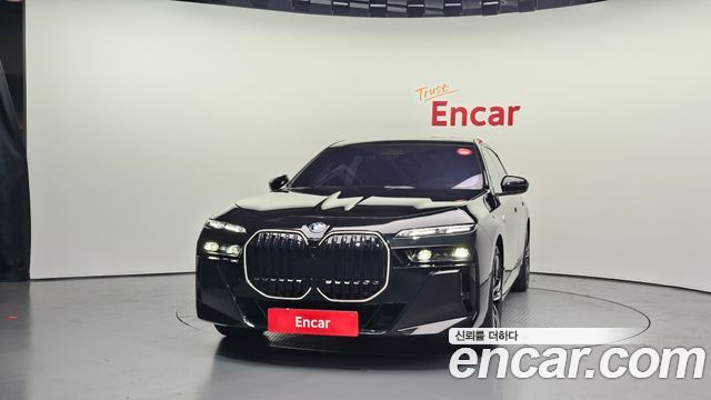 BMW 7 Series (G70) 750e xDrive M Sport 2025 — фото 3
