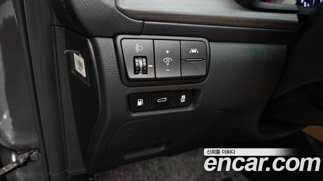 Kia K7 Premier Hybrid Prestige 2021 — фото 27