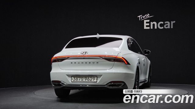 Hyundai Grandeur (IG) 2.5 Premium 2023 — фото 4