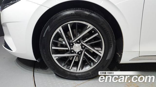 Hyundai Grandeur (IG) 2.5 Premium 2023 — фото 5