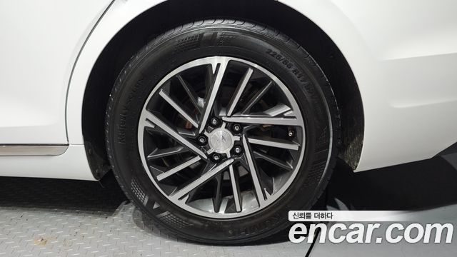 Hyundai Grandeur (IG) 2.5 Premium 2023 — фото 21